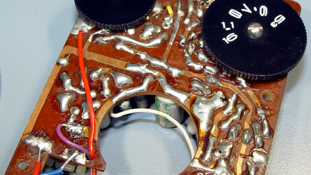 A Clear-Eyed Look at Smart rings for students and early-career readers