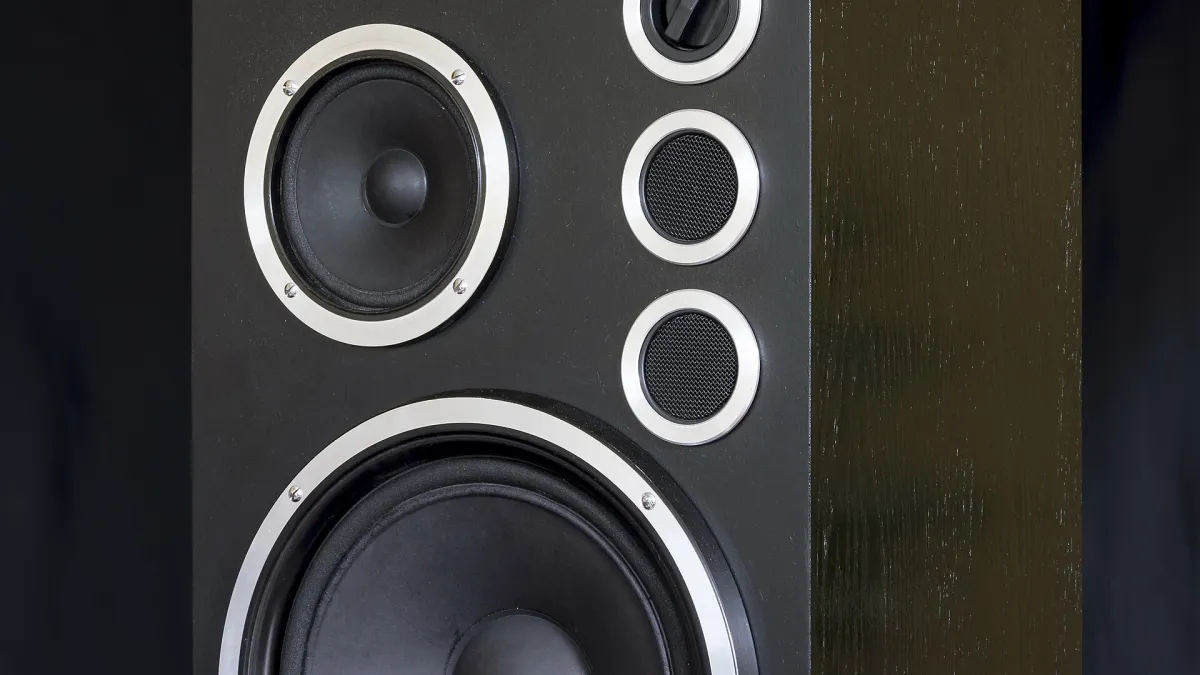 Noise-cancelling earbuds: A Practical weekend action plan for hands-on readers