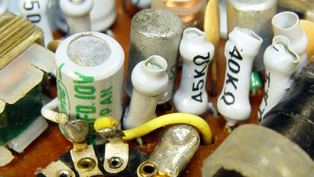 Before You Commit to Smart rings: A Guide to reduce waste over the full lifecycle