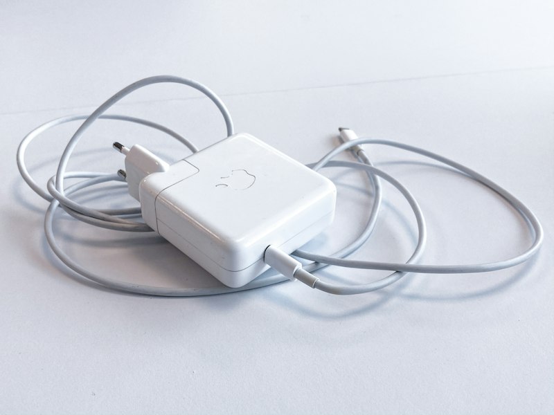 Laptop-Grade Power Banks: What You Need to Know About Watt-Hour Airport Limits